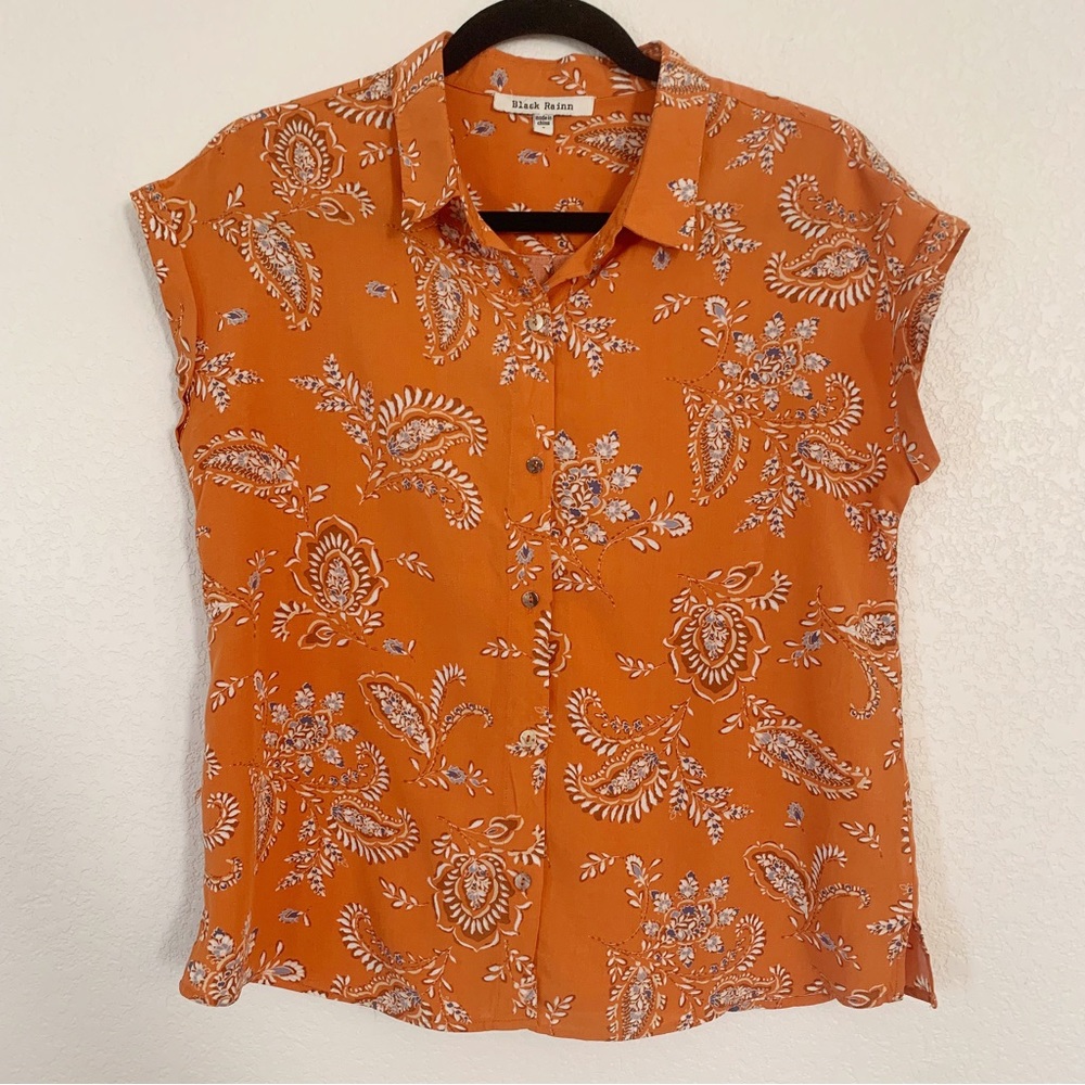 Orange Blue Paisley Short Sleeve Button Down Small